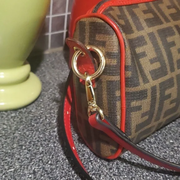 Fendi Bag - Picture 5 of 15